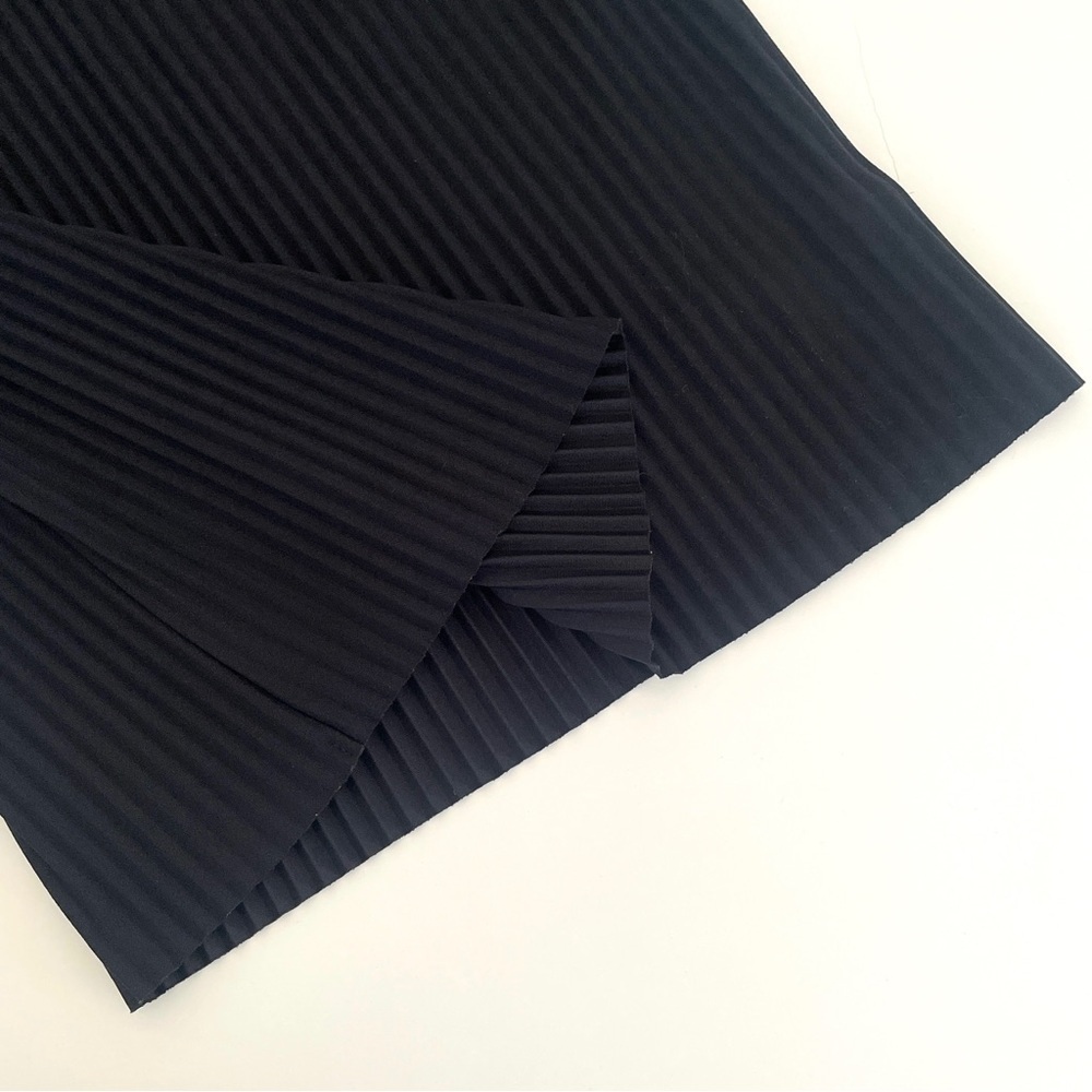Aritzia Babaton Advocate Blouse Black - Picture 8 of 13